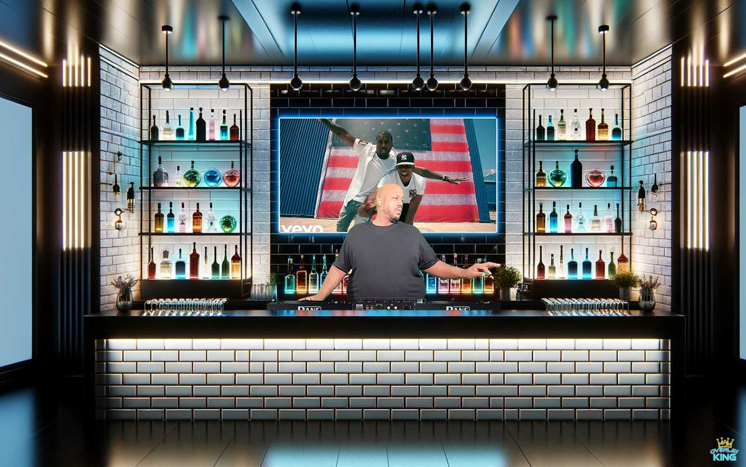 BARS AND LOUNGES